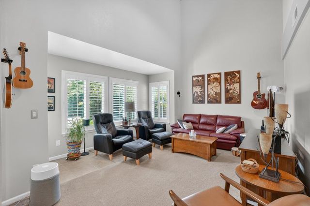 5221 Fairway Ct, Rocklin, CA 95677