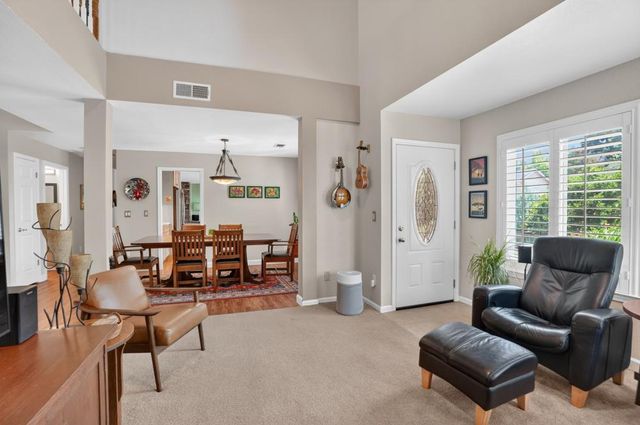 5221 Fairway Ct, Rocklin, CA 95677
