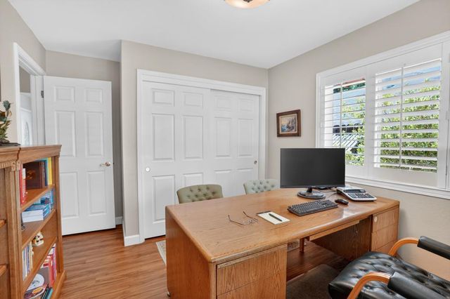 5221 Fairway Ct, Rocklin, CA 95677