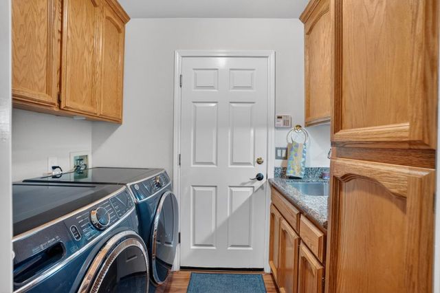 5221 Fairway Ct, Rocklin, CA 95677