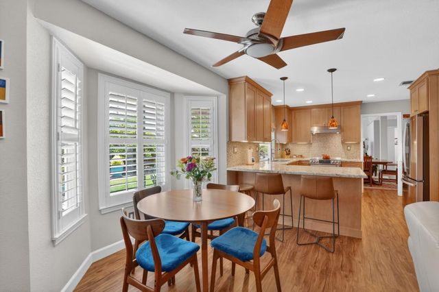 5221 Fairway Ct, Rocklin, CA 95677