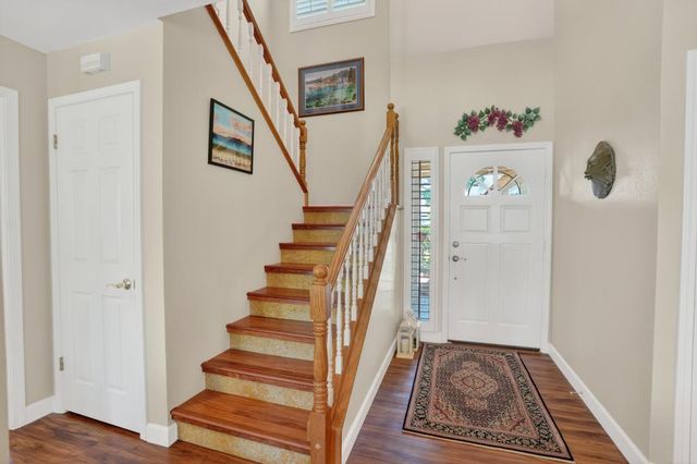 5221 Fairway Ct, Rocklin, CA 95677