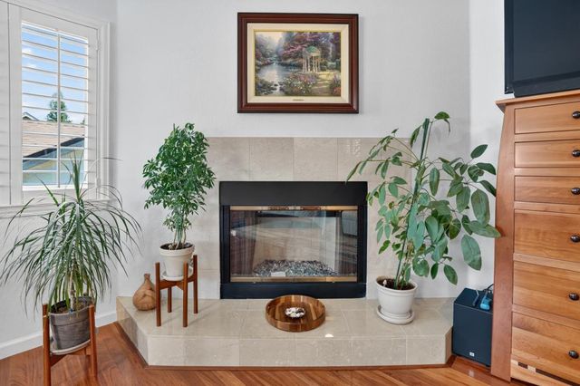 5221 Fairway Ct, Rocklin, CA 95677