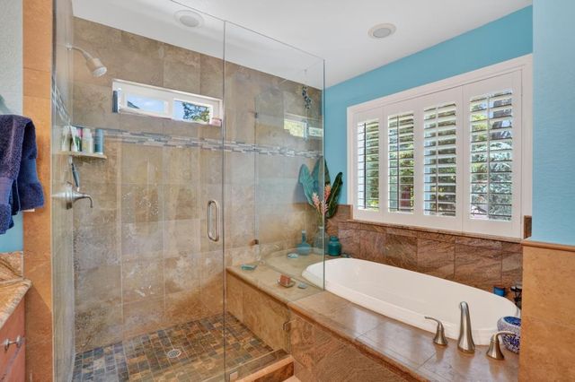 5221 Fairway Ct, Rocklin, CA 95677