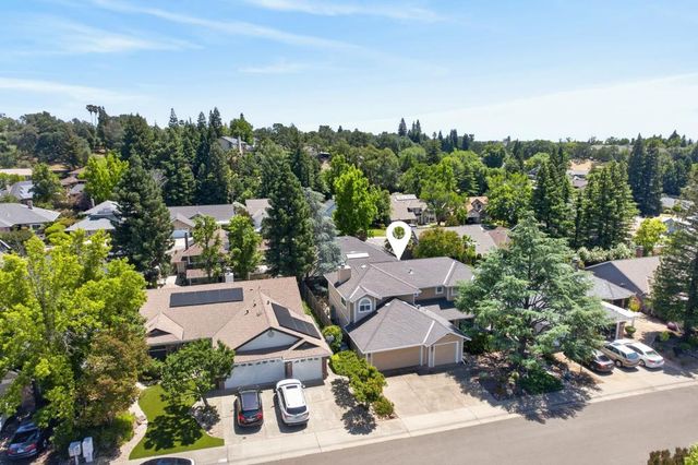 5221 Fairway Ct, Rocklin, CA 95677