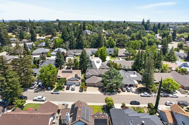5221 Fairway Ct, Rocklin, CA 95677