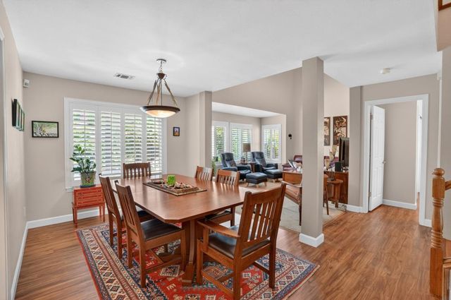 5221 Fairway Ct, Rocklin, CA 95677