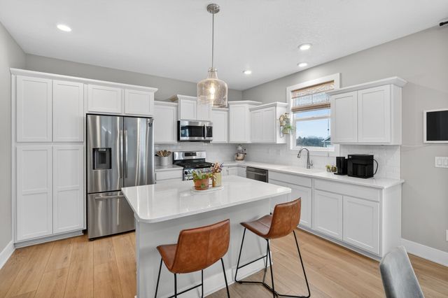 2522 SE 5th Street, West Des Moines, IA 50265