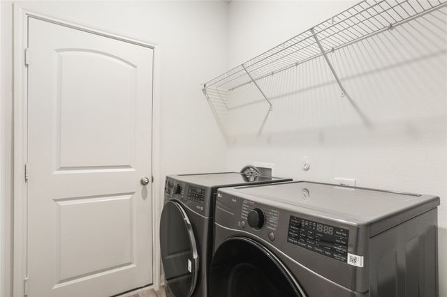 186 Aster Drive, Sanger, TX 76266