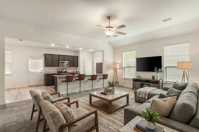 186 Aster Drive, Sanger, TX 76266