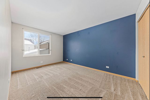 695 Serendipity Drive, Aurora, IL 60504