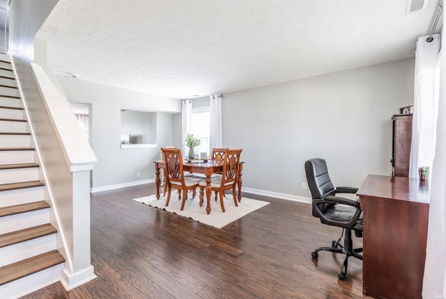 2840 Ohunter Avenue, Newburgh, IN 47630
