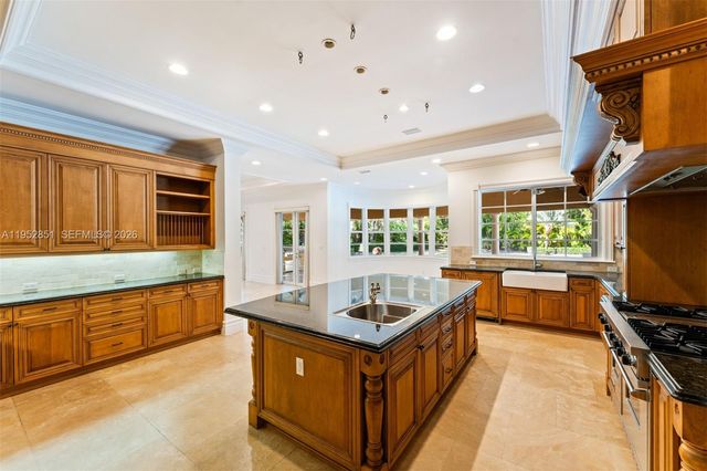 6025 SW 108th Street, Pinecrest, FL 33156