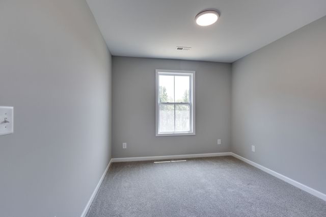 407 Cook Dr, Clarksville, TN 37042