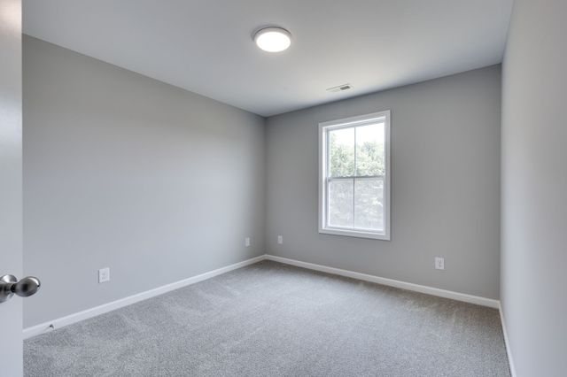 407 Cook Dr, Clarksville, TN 37042