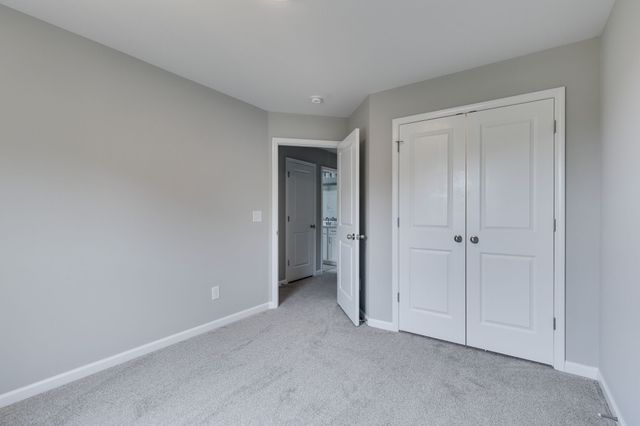 407 Cook Dr, Clarksville, TN 37042