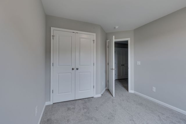 407 Cook Dr, Clarksville, TN 37042