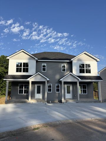 407 Cook Dr, Clarksville, TN 37042