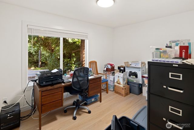 845 Kirkland Way, Kirkland, WA 98033