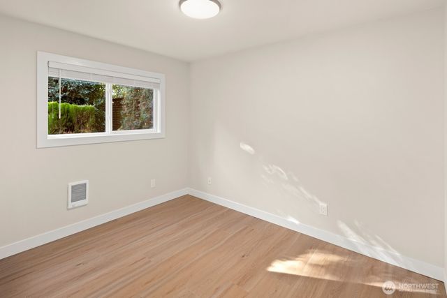 845 Kirkland Way, Kirkland, WA 98033