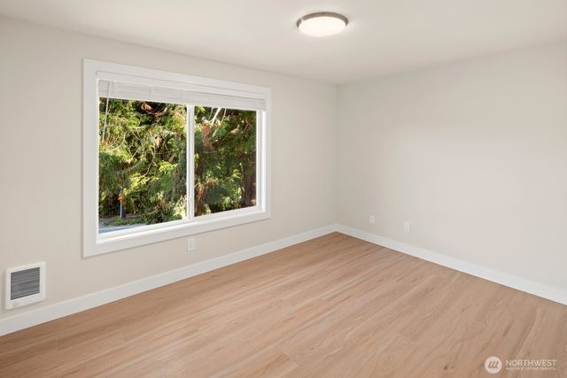 845 Kirkland Way, Kirkland, WA 98033