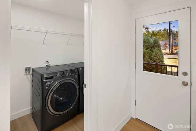 845 Kirkland Way, Kirkland, WA 98033
