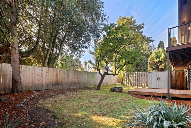 845 Kirkland Way, Kirkland, WA 98033