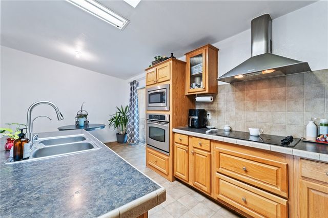 705 S Eden Road, Golden Valley, AZ 86413