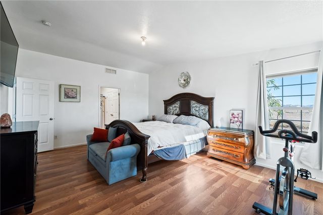 705 S Eden Road, Golden Valley, AZ 86413