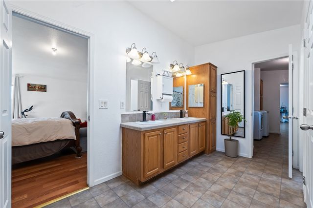 705 S Eden Road, Golden Valley, AZ 86413