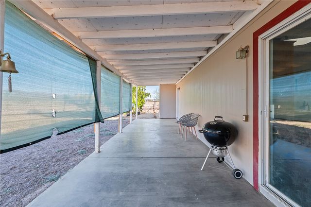 705 S Eden Road, Golden Valley, AZ 86413