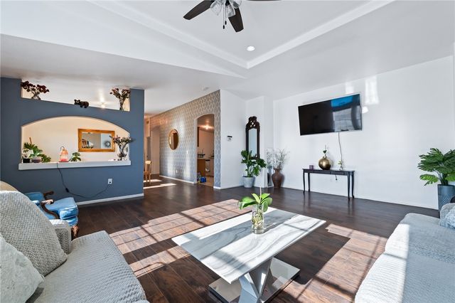 705 S Eden Road, Golden Valley, AZ 86413