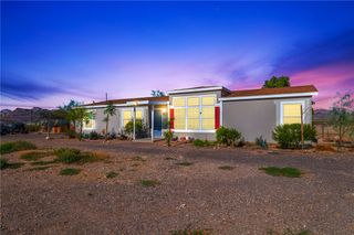 705 S Eden Road, Golden Valley, AZ 86413