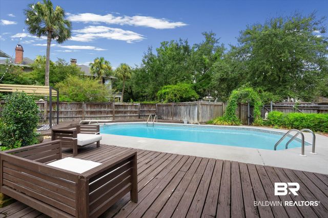 200 S Georgia Avenue, Mobile, AL 36604