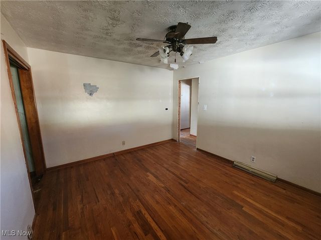 1894 Lealand Avenue, Youngstown, OH 44514