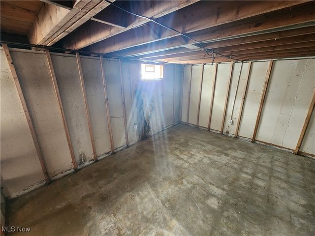 1894 Lealand Avenue, Youngstown, OH 44514