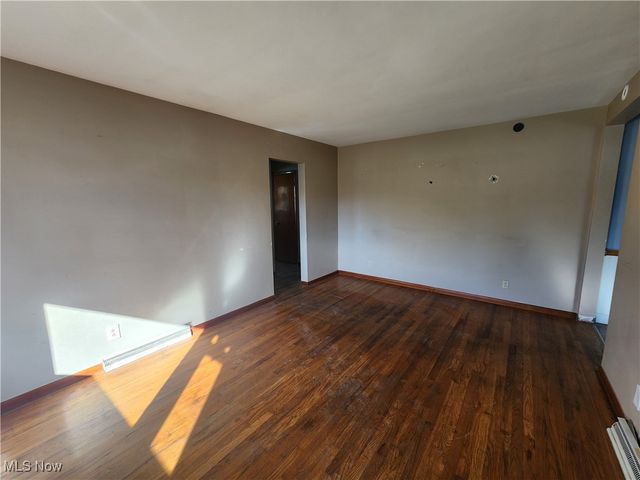 1894 Lealand Avenue, Youngstown, OH 44514