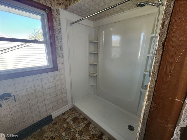 1894 Lealand Avenue, Youngstown, OH 44514