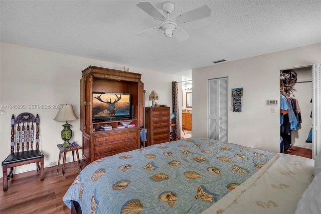 8221 Pine Dr 61, Tamarac, FL 33321