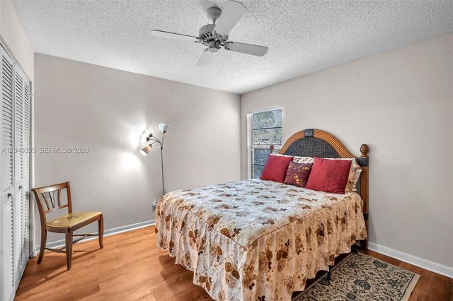 8221 Pine Dr 61, Tamarac, FL 33321