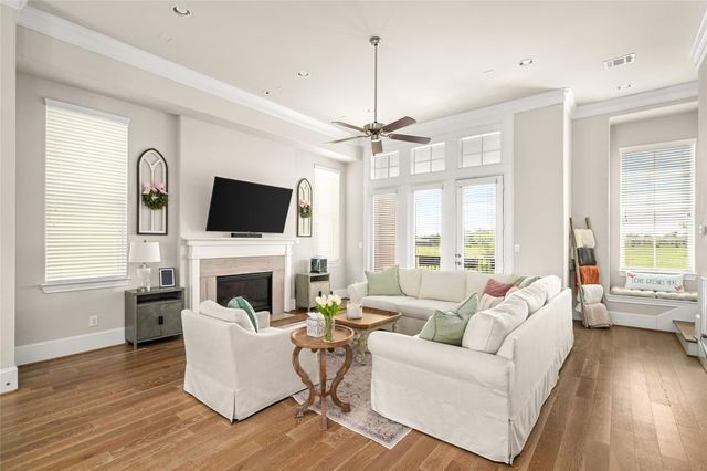 8668 Emnora Lane, Houston, TX 77080