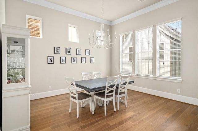 8668 Emnora Lane, Houston, TX 77080