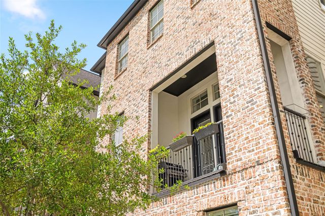 8668 Emnora Lane, Houston, TX 77080