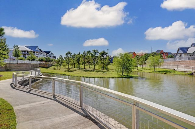 8668 Emnora Lane, Houston, TX 77080