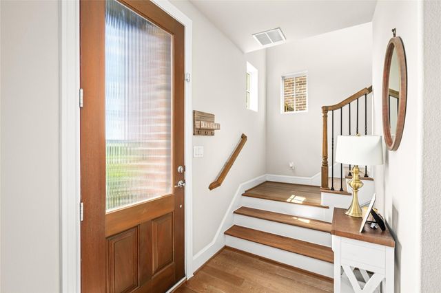 8668 Emnora Lane, Houston, TX 77080