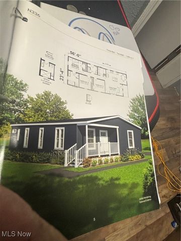 24 W Philadelphia, Youngstown, OH 44507