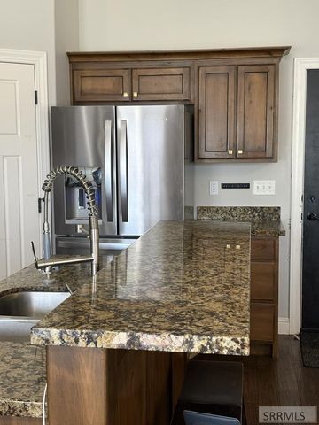 3688 Shale Avenue, Ammon, ID 83401