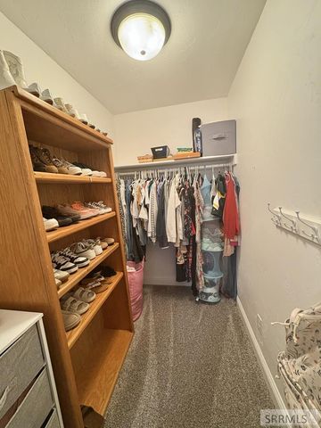 3688 Shale Avenue, Ammon, ID 83401