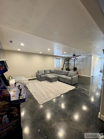 3688 Shale Avenue, Ammon, ID 83401