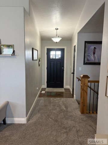 3688 Shale Avenue, Ammon, ID 83401